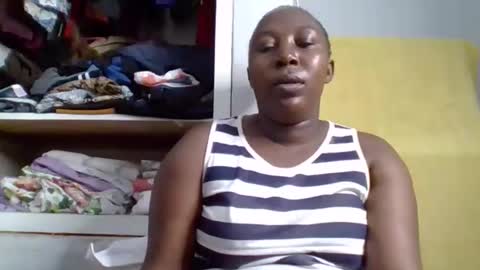 Noreen Kennth and Emilly online show from October 20, 6:19 pm