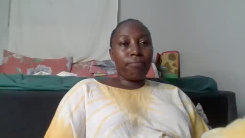 Noreen Kennth and Emilly online show from October 23, 7:12 pm