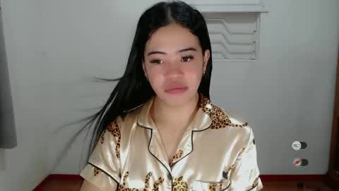 alesha_vibe_me online show from February 6, 6:40 am