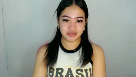 Snapshot of alesha_vibe_me chatting on June 29, 2:06 pm alesha_vibe_me online show from June 29, 2:06 pm