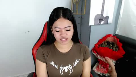 Snapshot of alesha_vibe_me chatting on July 12, 5:09 am alesha_vibe_me online show from July 12, 5:09 am