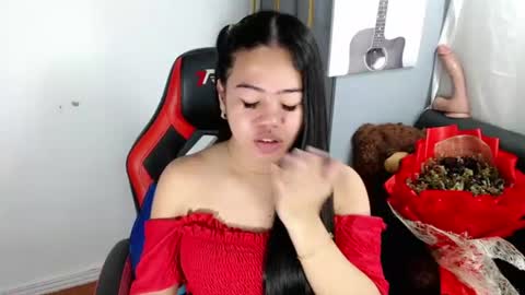 Snapshot of alesha_vibe_me chatting on July 17, 2:34 pm alesha_vibe_me online show from July 17, 2:34 pm