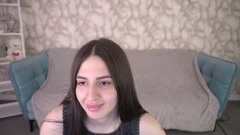 alesiadessmond online show from June 18, 7:07 pm