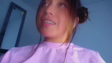 Snapshot of aleska_dollx chatting on March 5, 11:16 pm QUEEN OFF MILk IM BACK 15 NOV online show from March 5, 11:16 pm