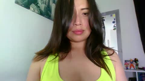 QUEEN OFF MILk  IM BACK  15 NOV online show from February 10, 11:20 pm