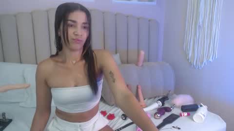 Aleska 3 online show from February 2, 3:44 pm