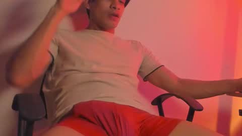 aless online show from February 18, 2:18 am