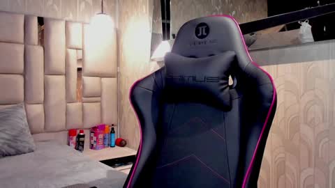 Alessandro King online show from January 5, 4:59 pm