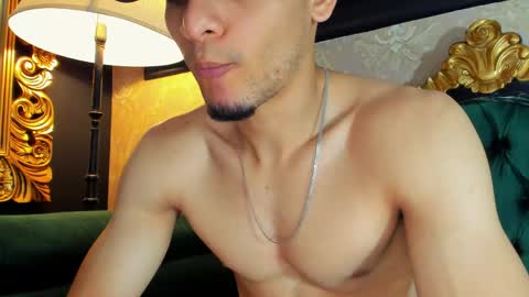 Alessandro King online show from May 26, 9:33 pm