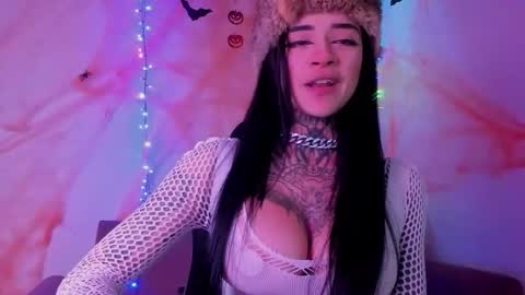 Snapshot of alessafrost_ chatting on October 17, 11:07 pm Onlyfans Babykarma6 online show from October 17, 11:07 pm