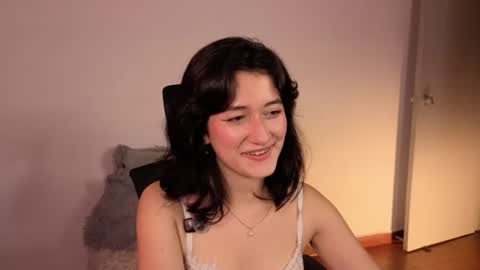 Snapshot of alessandralb chatting on July 6, 8:44 pm Alessandra Leblanc online show from July 6, 8:44 pm