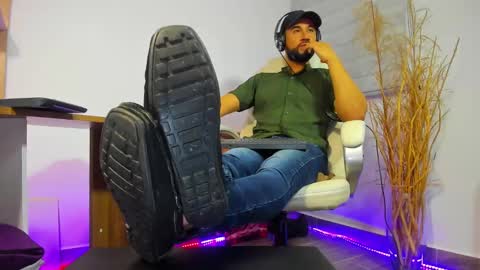 ALESSANDRO  WYE online show from December 3, 11:01 am