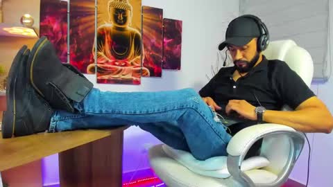 ALESSANDRO  WYE online show from January 19, 4:33 am