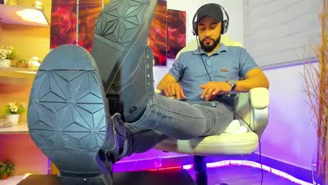 ALESSANDRO  WYE online show from January 21, 2:11 am