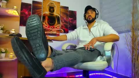 ALESSANDRO  WYE online show from January 22, 8:18 am