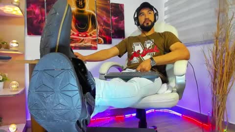 ALESSANDRO  WYE online show from January 27, 12:16 pm