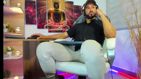 ALESSANDRO  WYE online show from January 31, 5:19 am