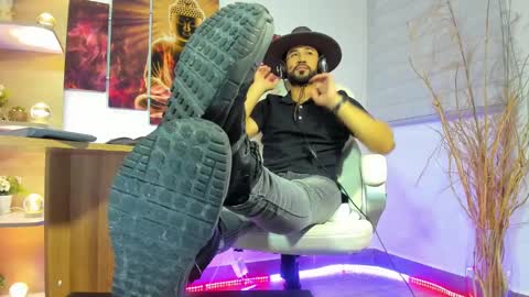 ALESSANDRO  WYE online show from February 9, 5:29 am