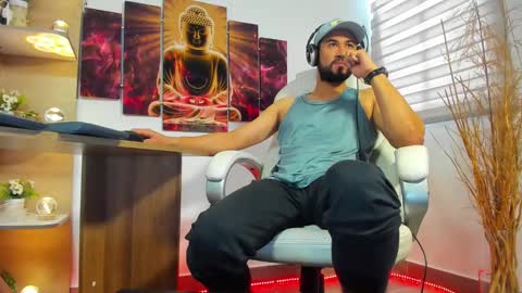 ALESSANDRO  WYE online show from February 23, 2:25 pm