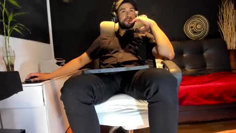 ALESSANDRO  WYE online show from October 3, 9:17 am