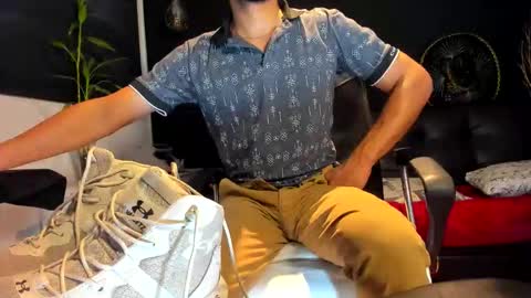 ALESSANDRO  WYE online show from October 17, 6:49 am