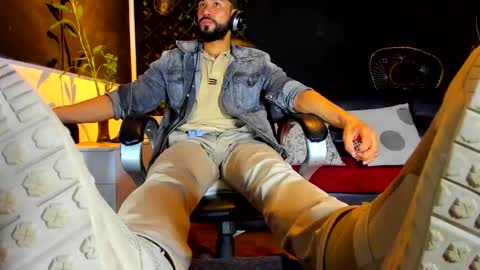 ALESSANDRO  WYE online show from February 15, 2:41 am