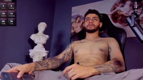 Snapshot of alessandro_duty chatting on February 22, 4:40 am Alessandro INDEPENDENT MODEL online show from February 22, 4:40 am