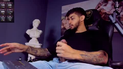 Snapshot of alessandro_duty chatting on February 22, 5:35 pm Alessandro INDEPENDENT MODEL online show from February 22, 5:35 pm