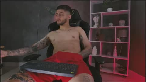 Snapshot of alessandro_duty chatting on September 29, 1:11 am Alessandro INDEPENDENT MODEL online show from September 29, 1:11 am