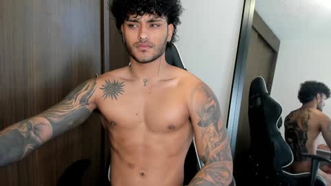 Alessandro Vanni online show from December 21, 1:42 pm