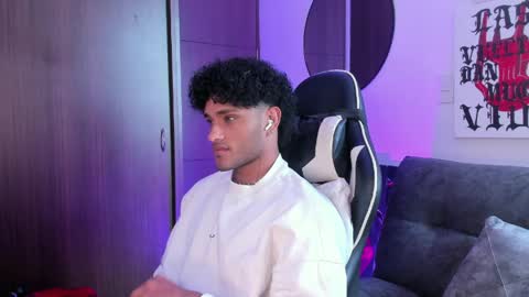 Alessandro Vanni online show from April 18, 2:10 pm