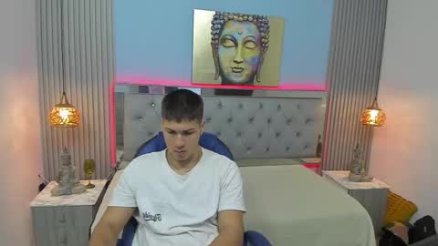 Snapshot of alessandrofranco chatting on March 17, 1:47 pm Alessandro Franco online show from March 17, 1:47 pm