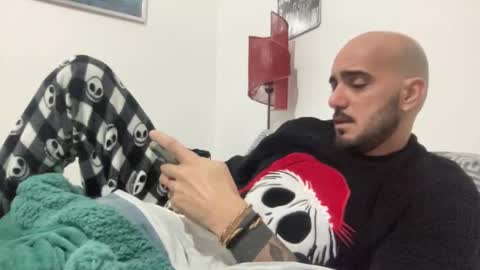 Snapshot of alessandromori91 chatting on December 14, 7:40 pm alessandromori91 online show from December 14, 7:40 pm