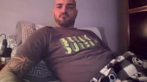 alessandromori91 online show from December 21, 1:24 am