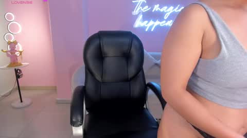 ALESSA ROMERO  online show from February 26, 8:33 pm