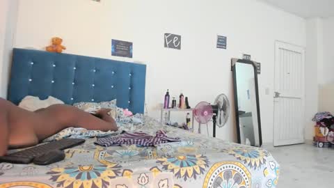 Snapshot of alessia_hot1 chatting on January 25, 4:13 pm alessia_hot1 online show from January 25, 4:13 pm