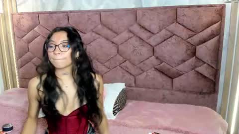 Snapshot of alessia_storm_ chatting on June 25, 9:41 pm Alessia online show from June 25, 9:41 pm