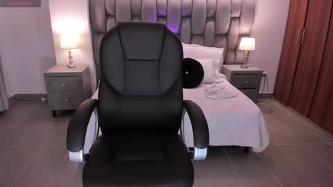 Snapshot of alessia_will chatting on September 17, 3:52 am Alessia Will online show from September 17, 3:52 am