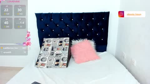 Snapshot of alessiakaunn chatting on December 15, 1:02 am Alison online show from December 15, 1:02 am