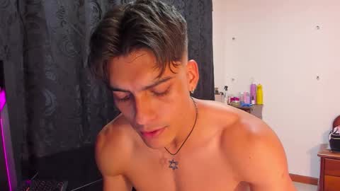 alessio Vale online show from March 22, 2:48 am