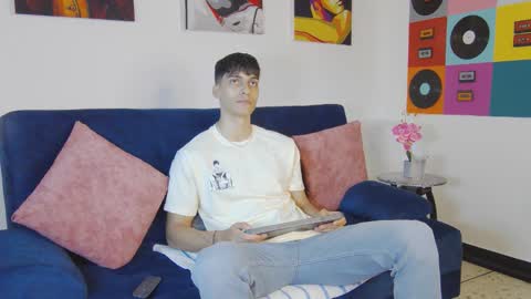 Alessio online show from November 21, 12:15 pm