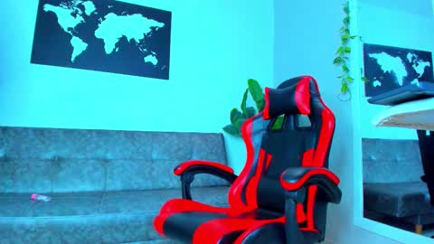 Aless Rose online show from March 2, 8:37 pm