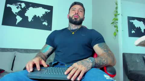 Aless Rose online show from April 21, 8:01 pm