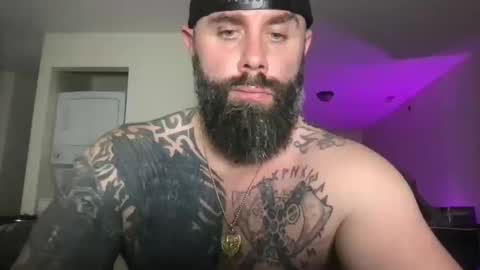 alesterwhite online show from October 11, 7:01 pm