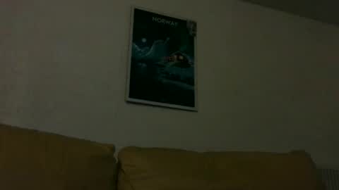 Snapshot of alex83530 chatting on December 7, 6:59 pm Alex83530 online show from December 7, 6:59 pm