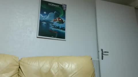 Snapshot of alex83530 chatting on December 31, 8:02 pm Alex83530 online show from December 31, 8:02 pm