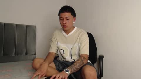 Owen online show from January 28, 1:50 am