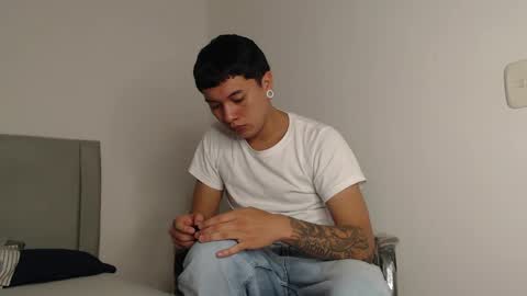 Owen online show from April 9, 3:39 am