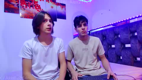 sneider online show from February 23, 4:21 am