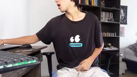 alex_connorr online show from October 31, 5:47 pm